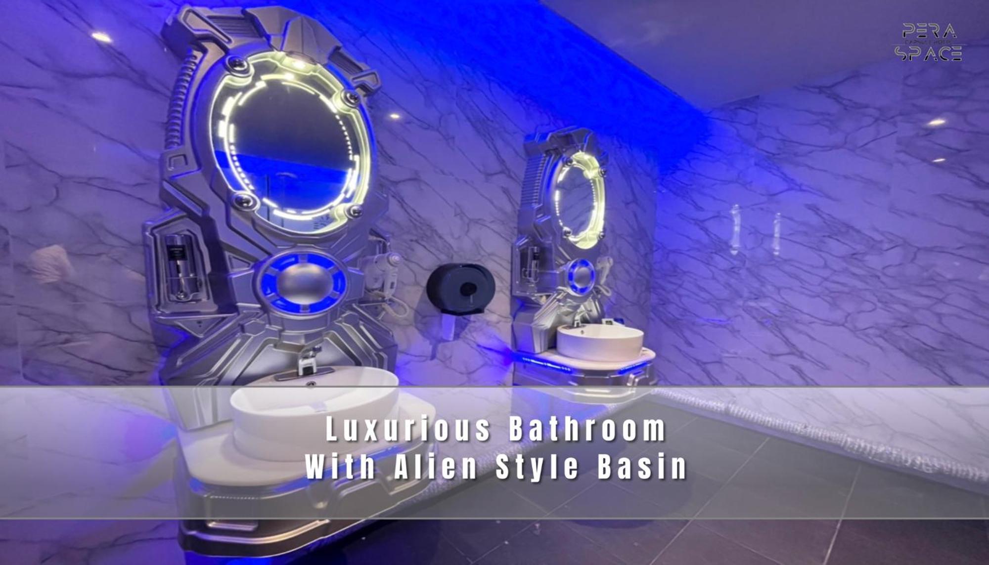Pera Space Capsule Hotel Пхукет Екстер'єр фото